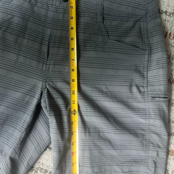 Kuhl Athletic Shorts - Size 34 - Never Worn - Picture 3 of 7